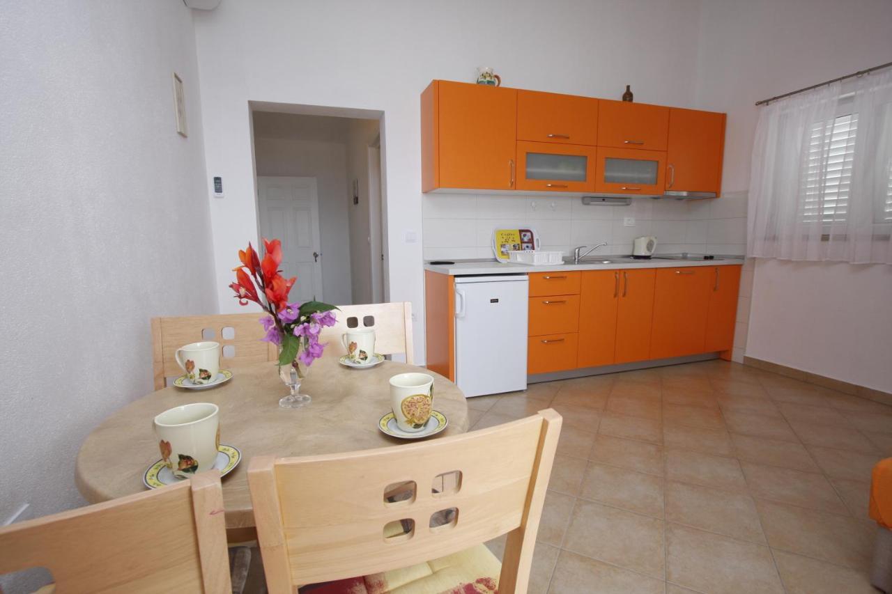 Apartment Turic Tucepi